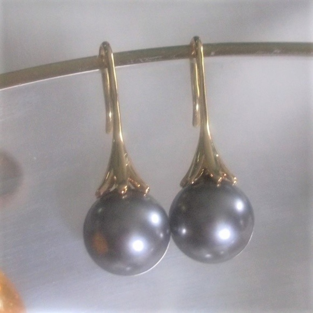Taupe Grey Dew Drop on Gold Hanging Vine Earrings